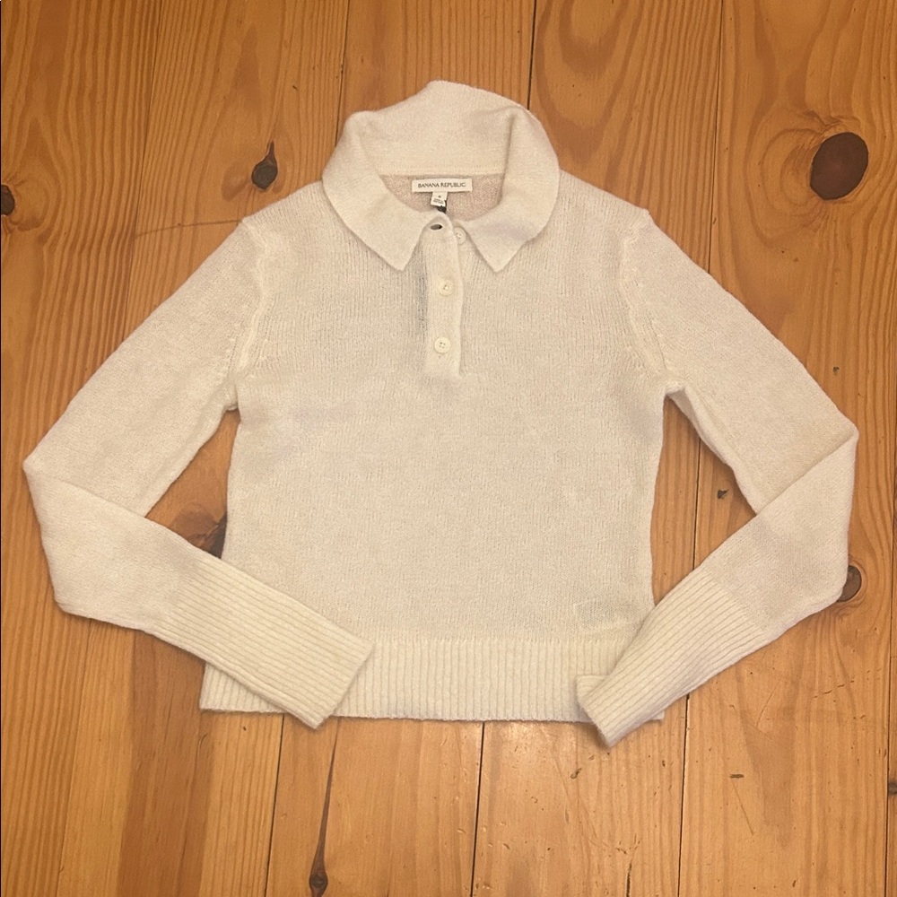 NWT Banana Republic Women's Cream Italian Wool Sweater
